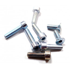 Jeu de Boulonnerie Fixation Boite &agrave; Clapet Malossi VL7 Peugeot 103