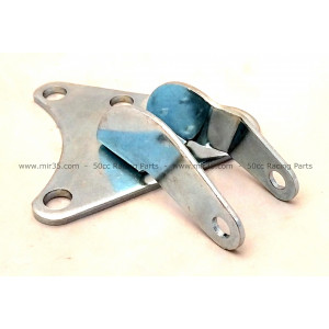 Patte Gousset Moteur Gauche Cyclo MBK 51 41 Motob&eacute;cane (zingu&eacute;) // Remplac&eacute; par MBK 32749